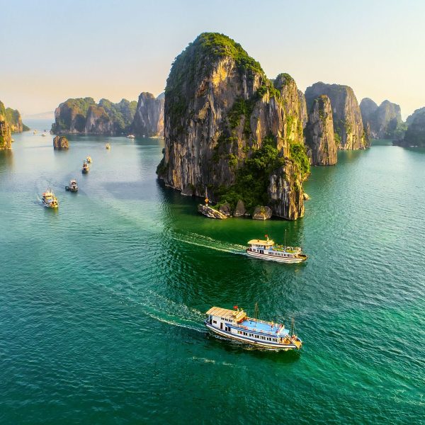 Hanoi - Halong Bay 4 Days Vietnam Tour