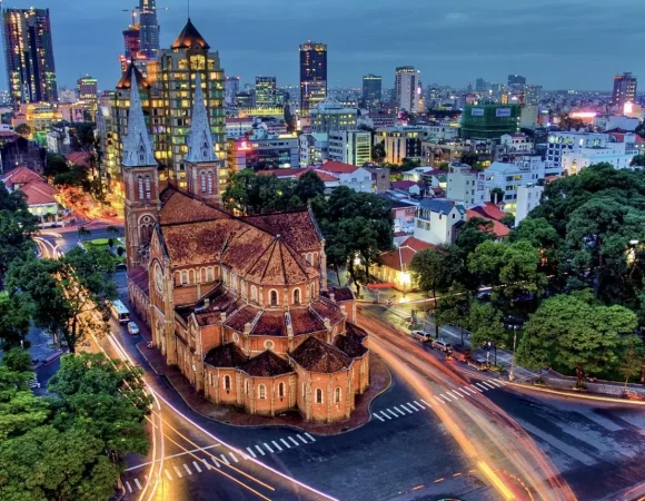 Saigon – Cu Chi Tunnels 4 Days Vietnam Tour
